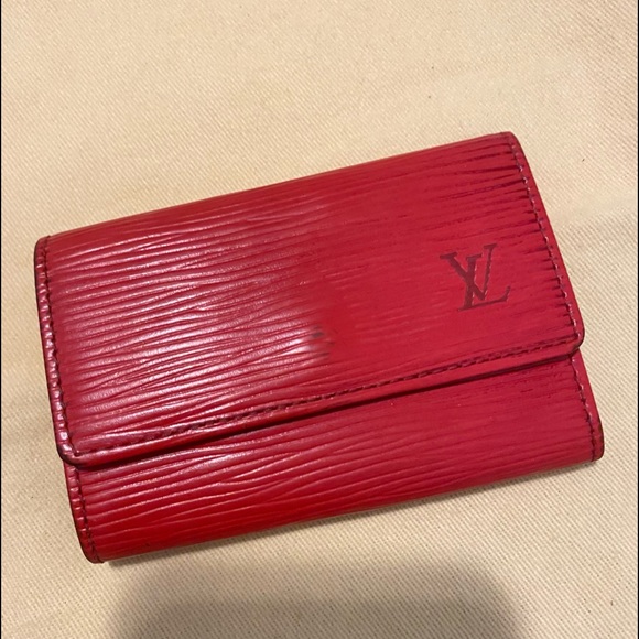 Louis Vuitton Accessories - ❤️❤️SOLD SOLD❤️❤️Authentic Louis Vuitton key case in epi leather